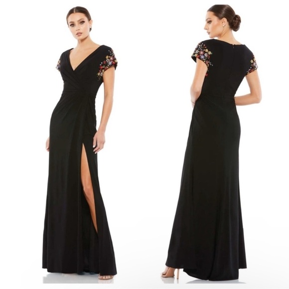 Mac Duggal Ieena Black Embellished Sleeve Jersey Wrap Gown 55709 Size: 4, NWT - Picture 1 of 11